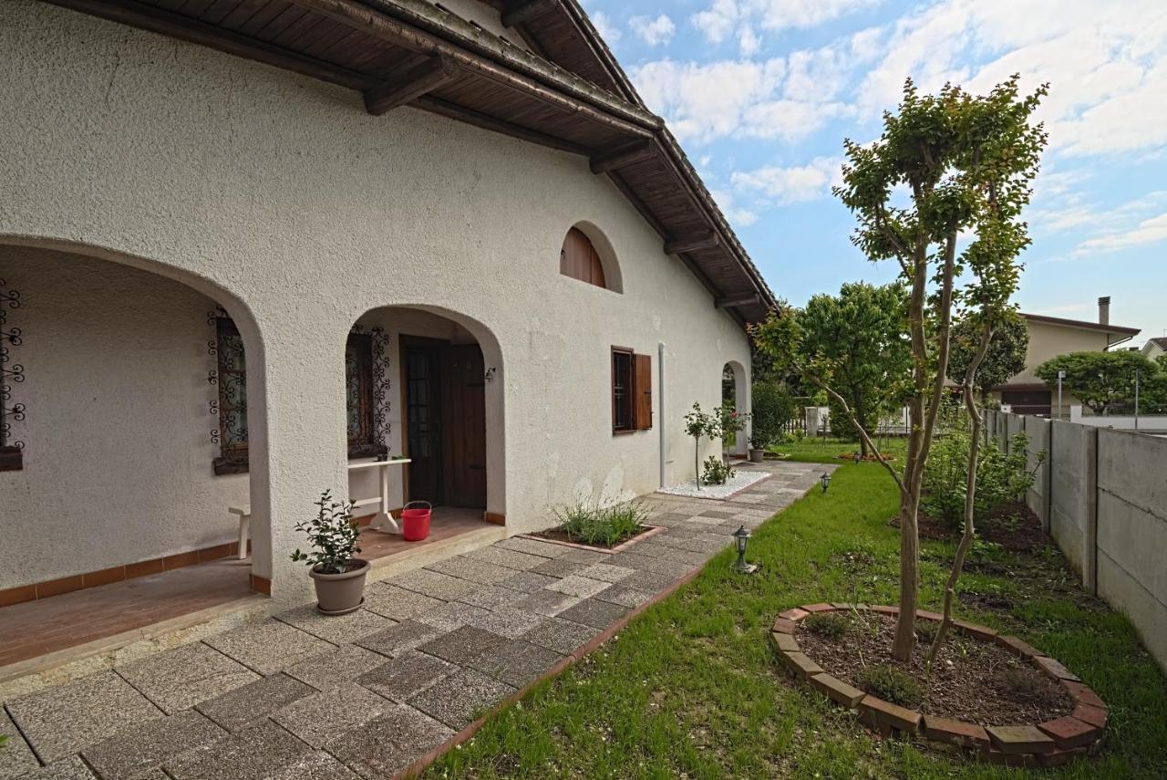 فيلا Vecchia Favola House كوارتو دالتينو المظهر الخارجي الصورة